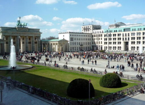 Pariser Platz mit Brandenburger Tor